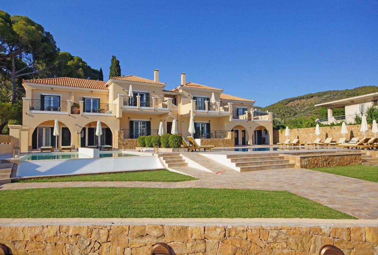 Aegean Villas Poros Town ภายนอก รูปภาพ
