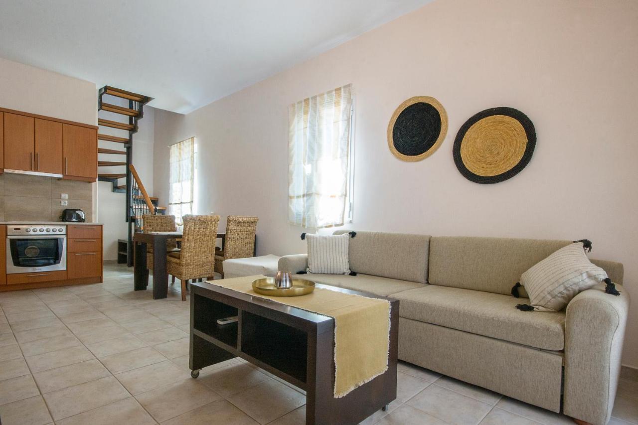 Aegean Villas Poros Town ภายนอก รูปภาพ