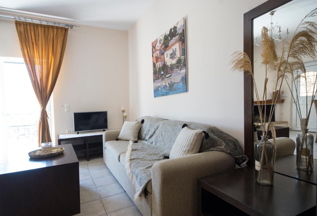 Aegean Villas Poros Town ภายนอก รูปภาพ
