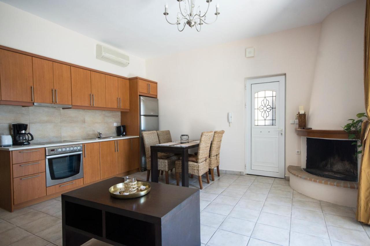 Aegean Villas Poros Town ภายนอก รูปภาพ