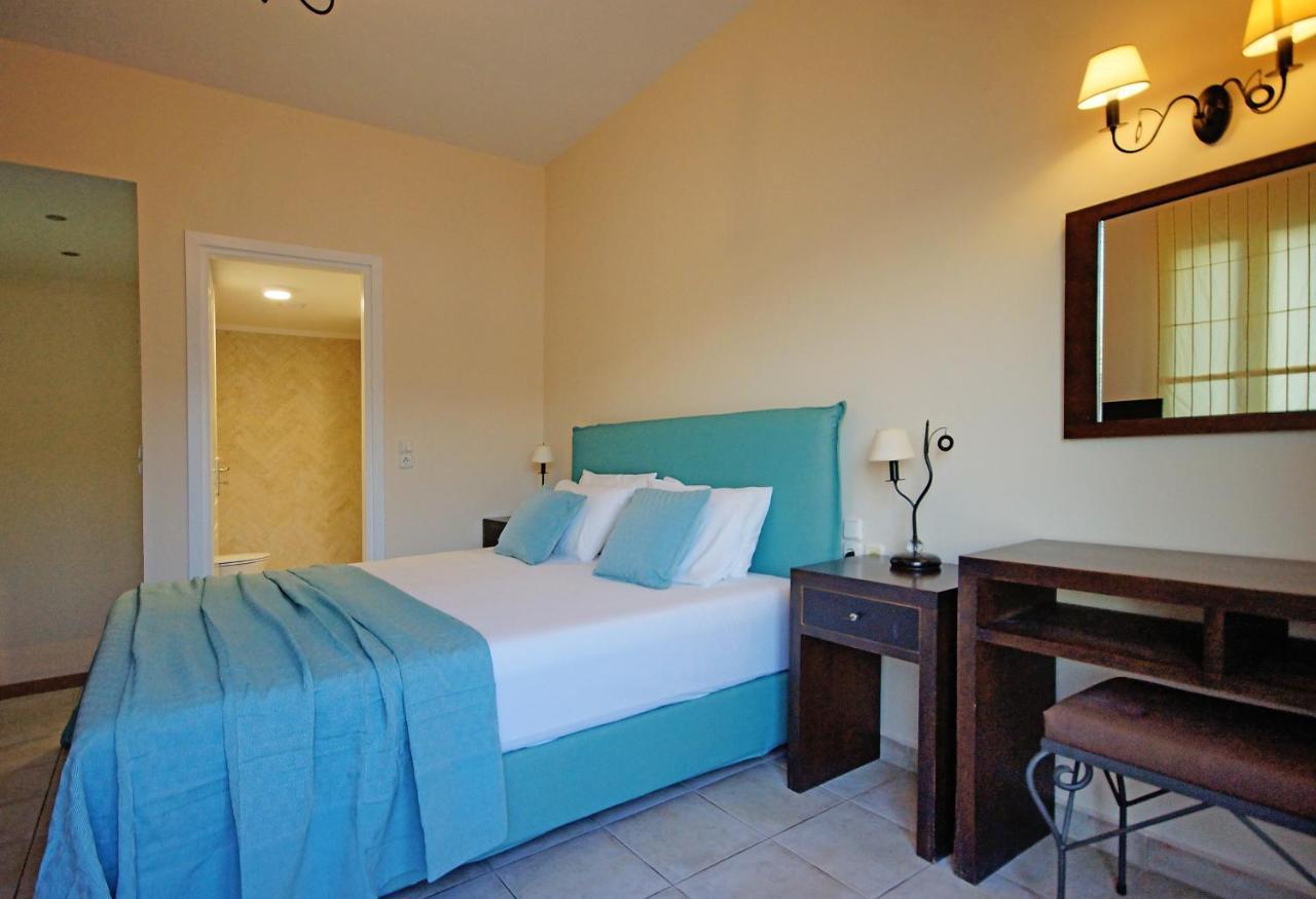 Aegean Villas Poros Town ภายนอก รูปภาพ