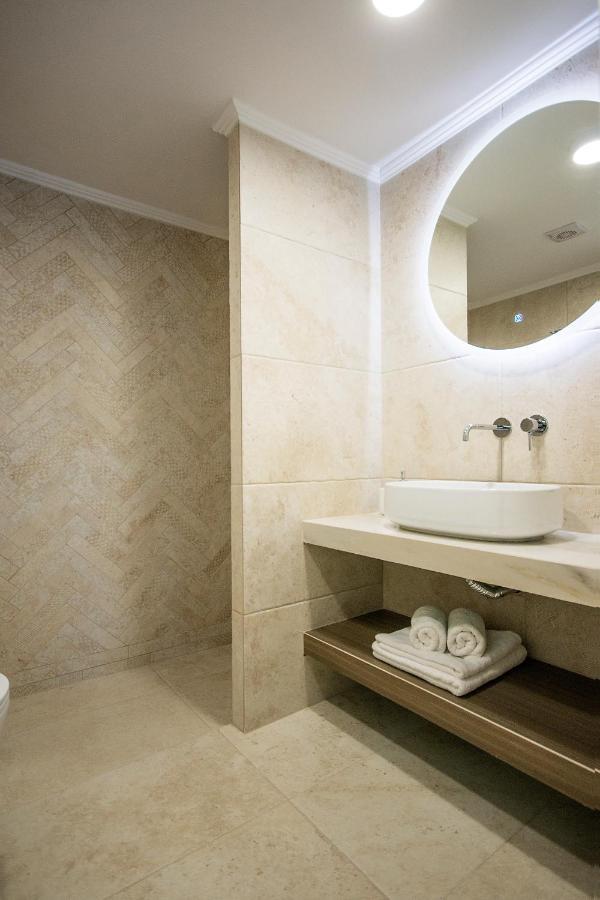 Aegean Villas Poros Town ภายนอก รูปภาพ